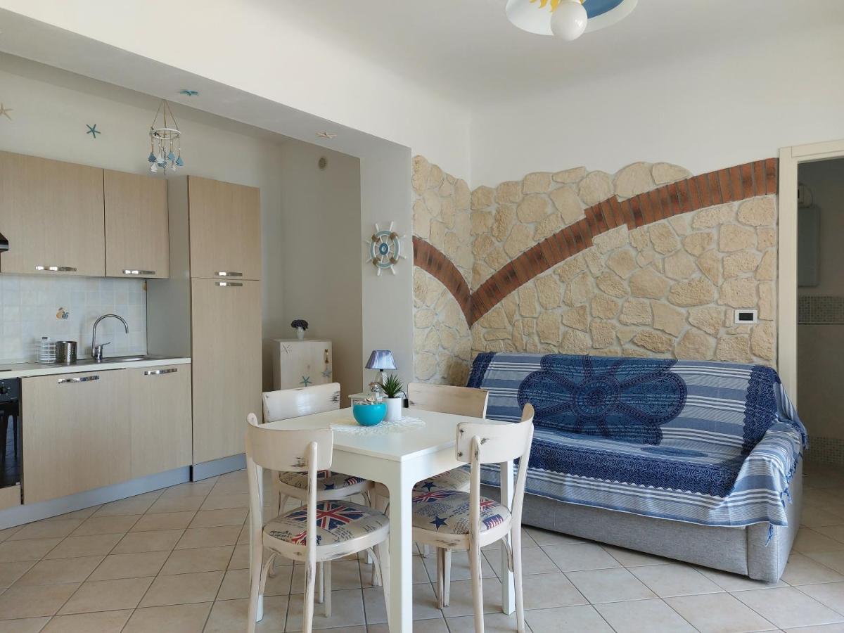 Апартаменты Una Finestra Sul Mare Monolocale Берджеджи Экстерьер фото